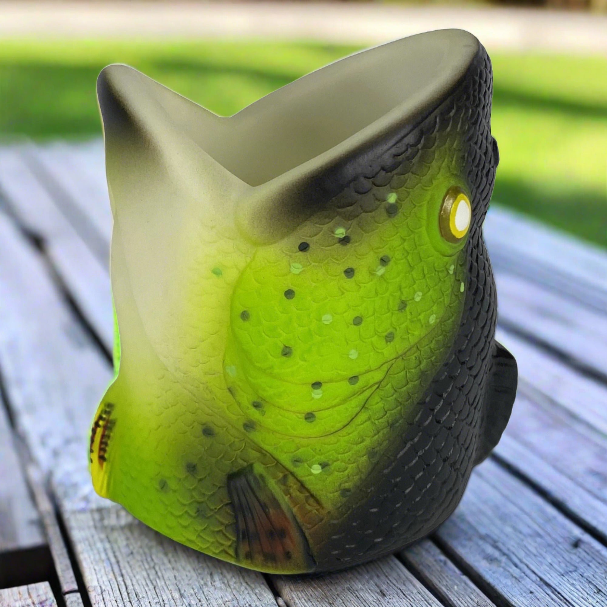 Can Cooler-Walleye | Keep Drinks Cold & Hands Warm – Rivers Edge