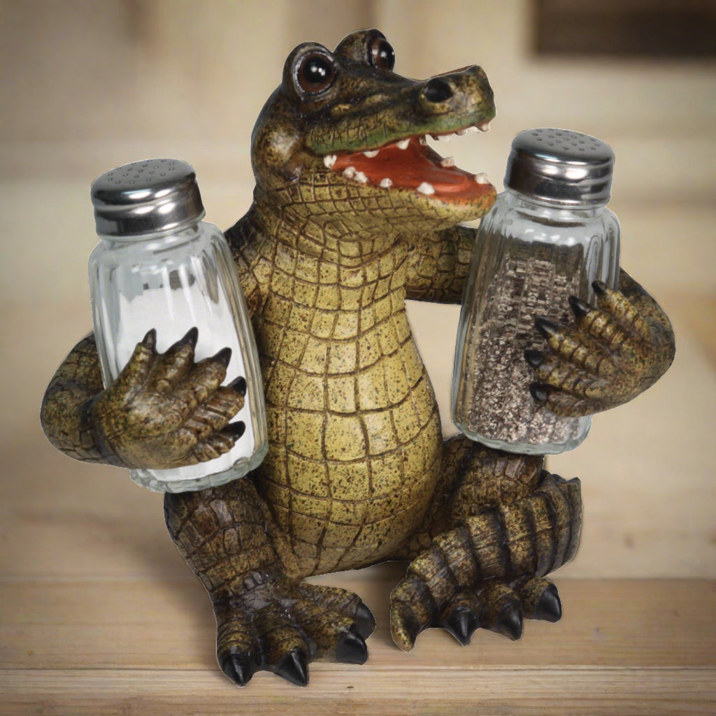 Salt And Pepper Shakers Alligator Poly Resin And Glass Matching Set